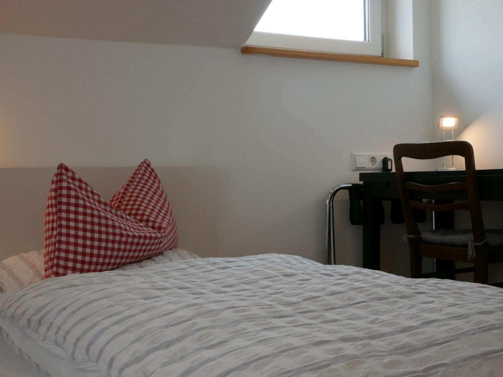Ferienwohnungen Knodel Sachsenheim Luaran gambar